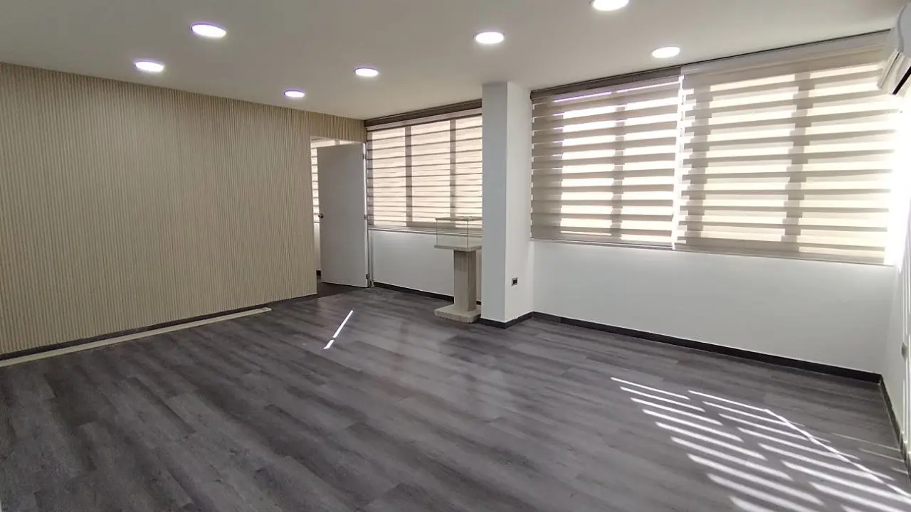 Oficina en Alquiler en Chacao, Torre Cemica, Caracas