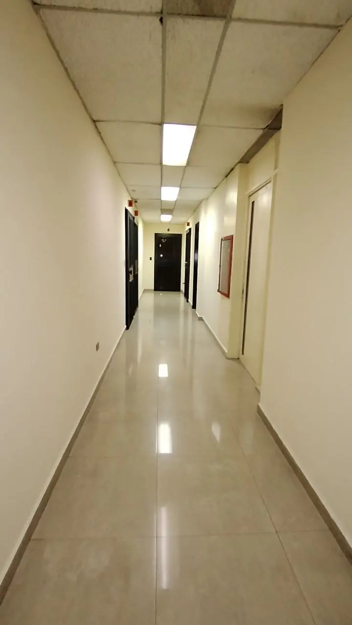 Oficina en alquiler en chacao, torre cemica, caracas