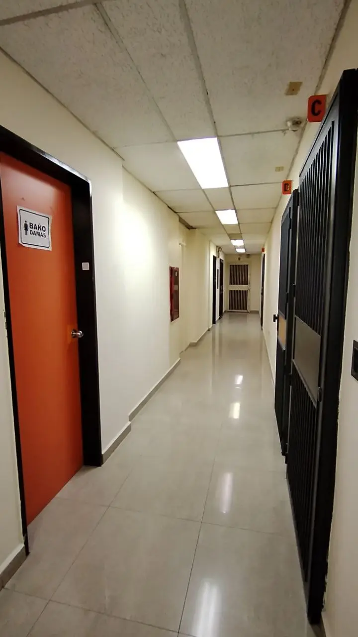 Oficina en Alquiler en Chacao, Torre Cemica, Caracas