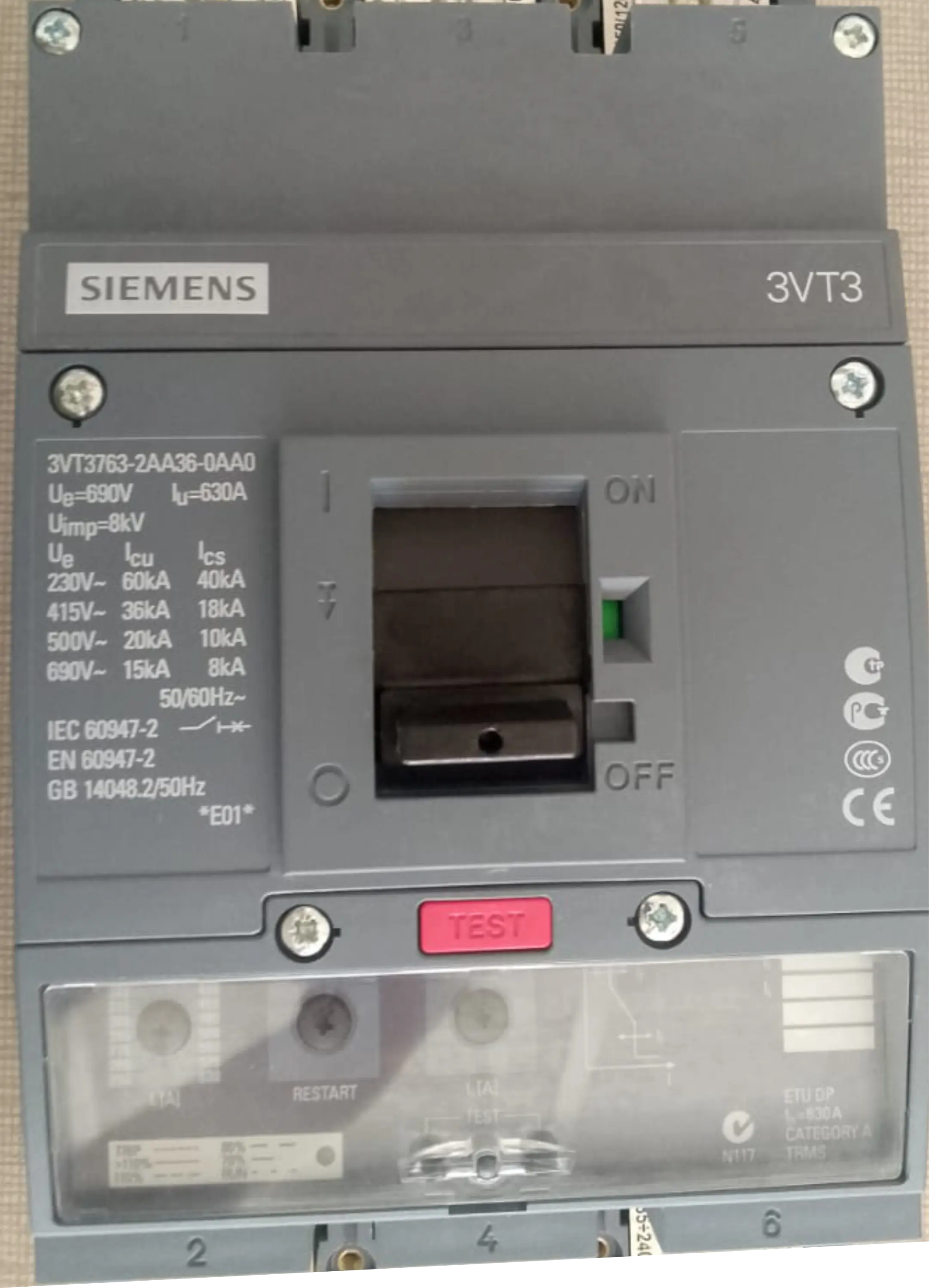 Breaker 3VT3  3x630A. Marca: Siemens