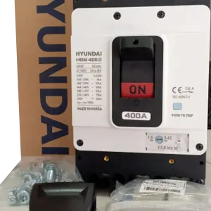 Breaker HGM 3x400A. Marca: Hyundai