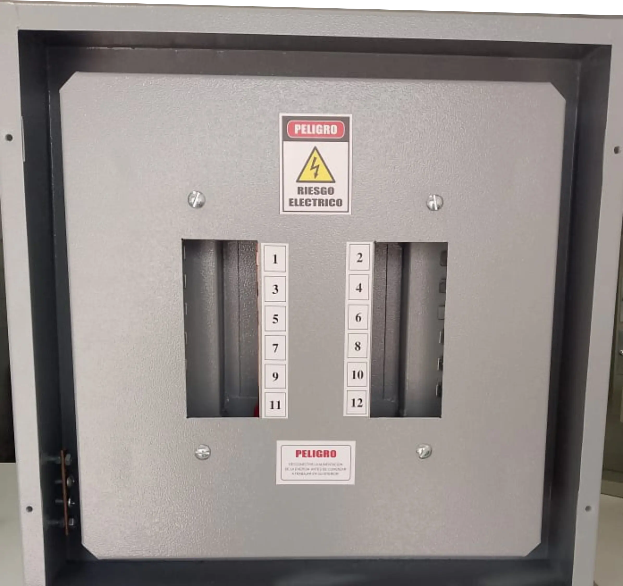 FABRICACIÓN TABLEROS NLAB 512L 3F + N + T Embutido o Superficial, Trifásico