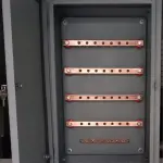 Gabinete Nema 12 con Barras de Cobre de 300A. + Barra de Tierra