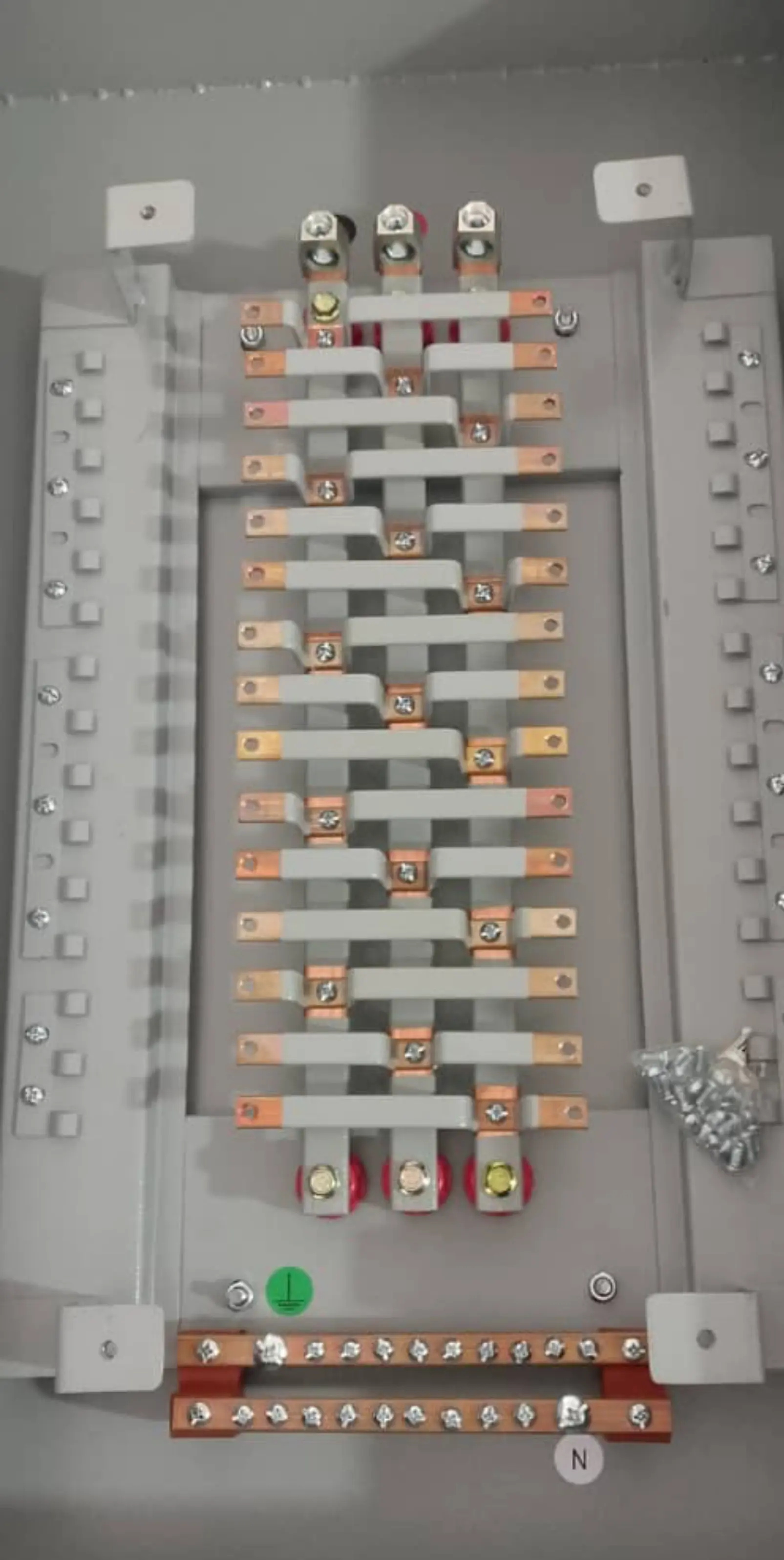 Tableros tipo NLAB 530L