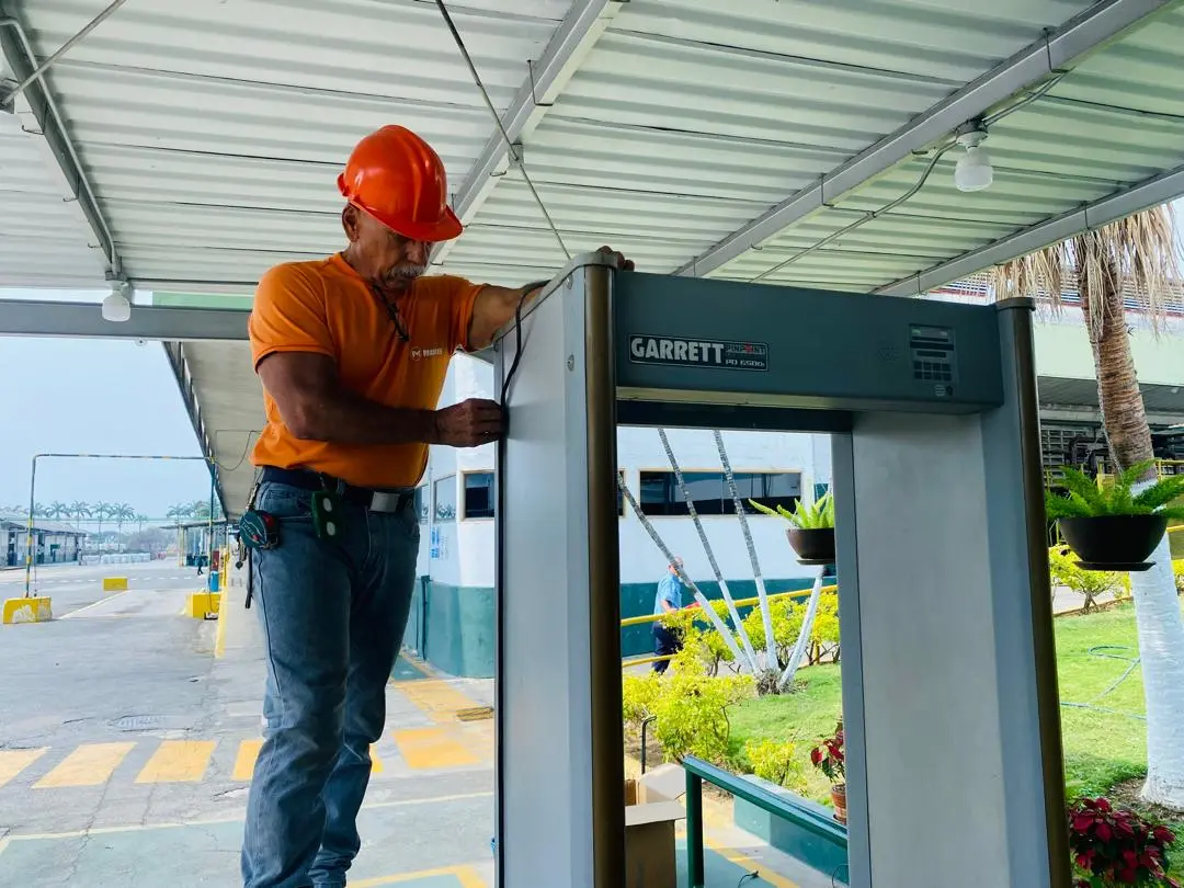 Sistema de Control de Acceso y Asistencia