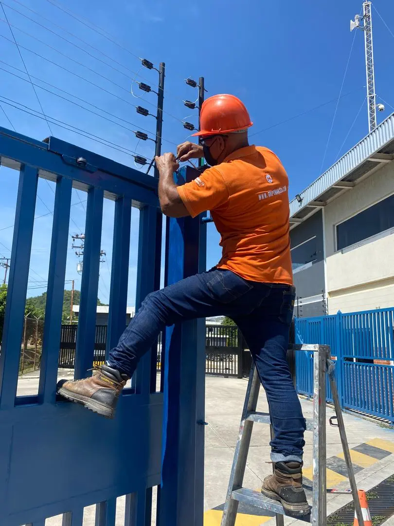 Sistema de automatización de Puertas y Portones