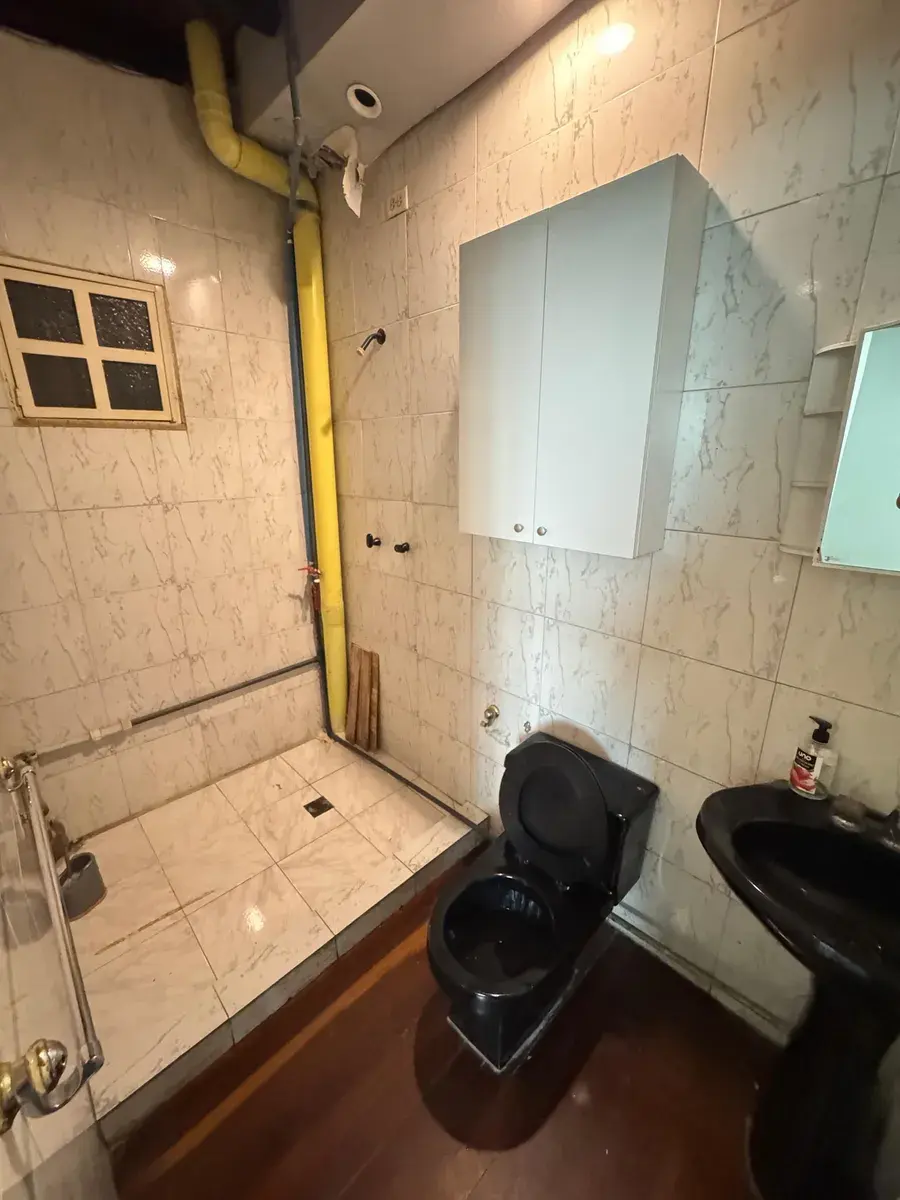 Alquilo Oficina Las Mercedes. Calle Paris. 60 Mts2