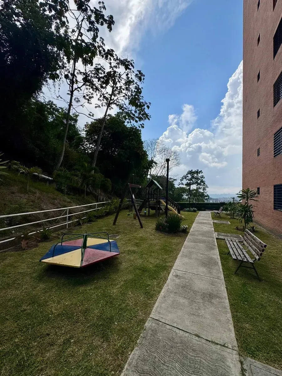 Vendo Apartamento En Mirador De La Tahona Remodelado