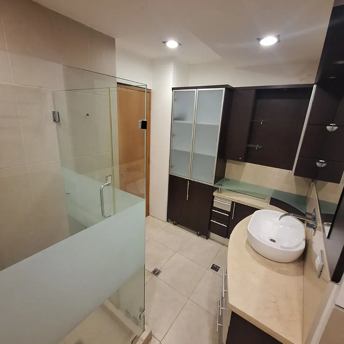 Vendo Apartamento Las Mercedes. 155 Mts2. Calle La Cinta