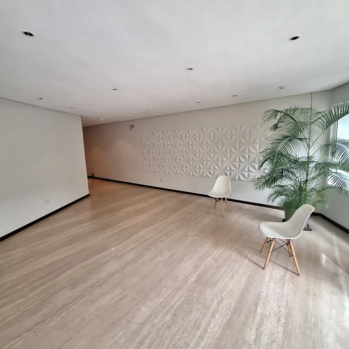 Vendo Apartamento Las Mercedes. 155 Mts2. Calle La Cinta