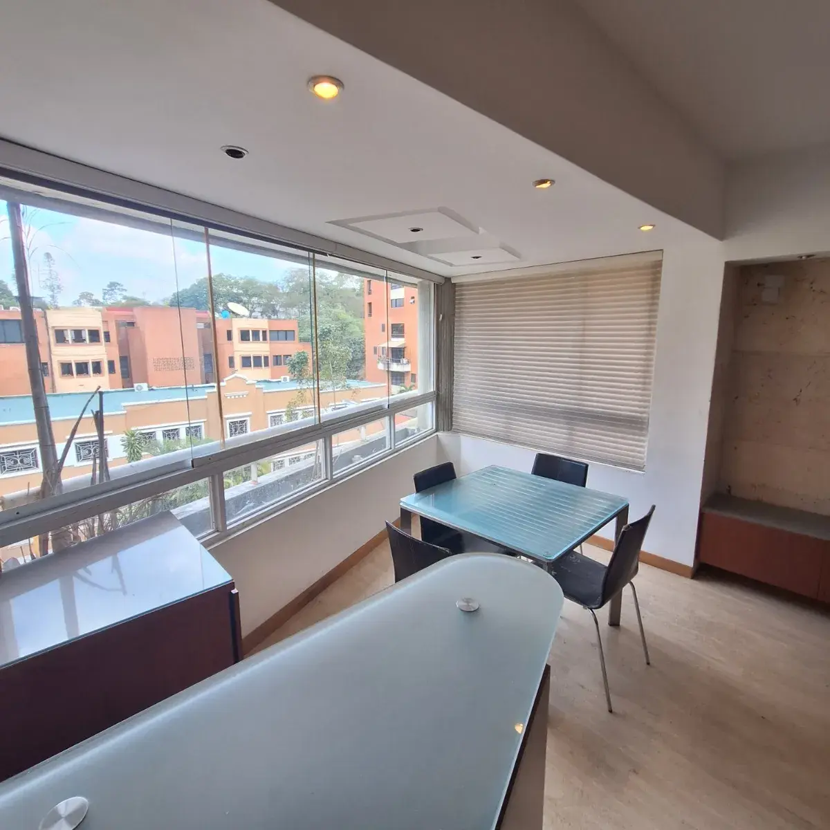 Vendo Apartamento Las Mercedes. 155 Mts2. Calle La Cinta