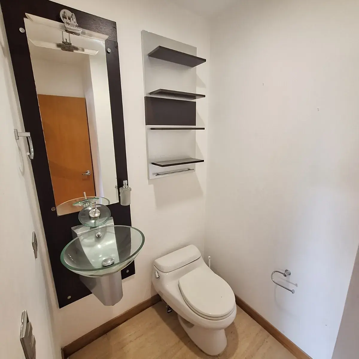 Vendo Apartamento Las Mercedes. 155 Mts2. Calle La Cinta