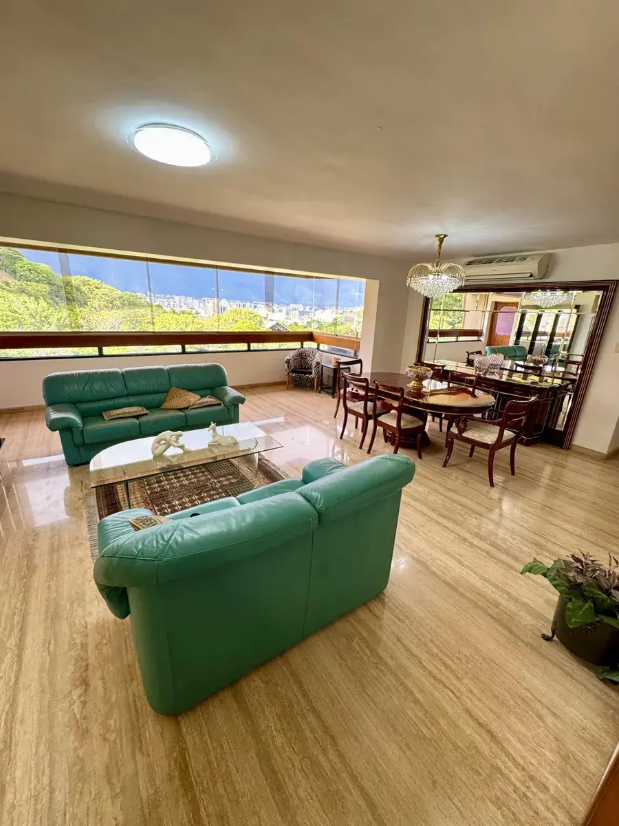 Vendo Apartamento Valle Arriba. 180 Mts2. Edificio Pequeño.