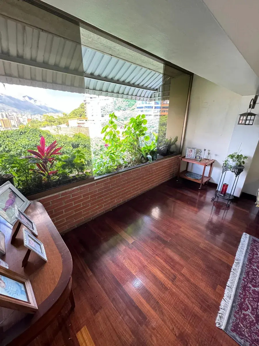 Vendo Apt En Colinas De Bello Monte, 143mts2. Excelente Vista, Gran Distribucion, Hermoso Edificio