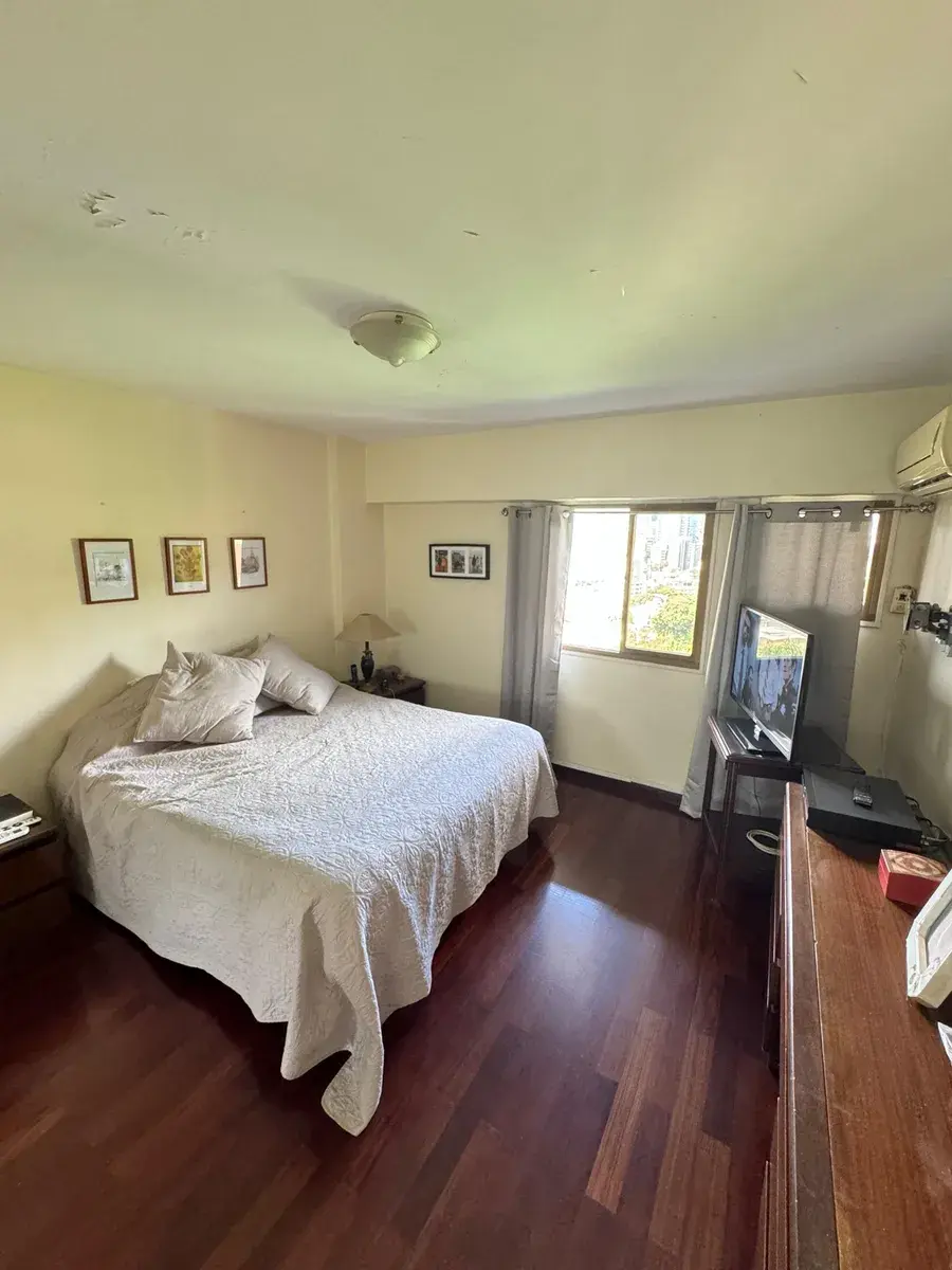 Vendo Apt En Colinas De Bello Monte, 143mts2. Excelente Vista, Gran Distribucion, Hermoso Edificio