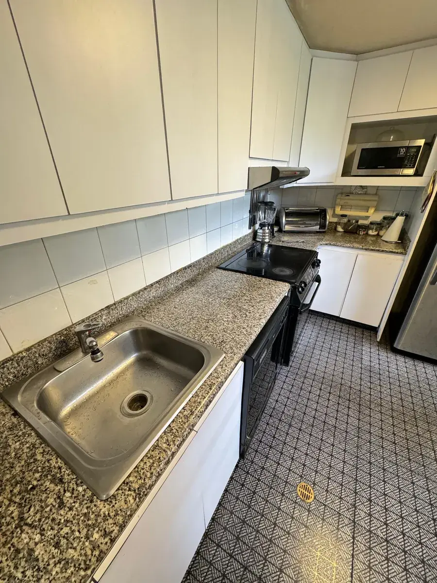 Vendo Apt En Colinas De Bello Monte, 143mts2. Excelente Vista, Gran Distribucion, Hermoso Edificio