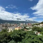 Vendo Apt En Colinas De Bello Monte, 143mts2. Excelente Vista, Gran Distribucion, Hermoso Edificio