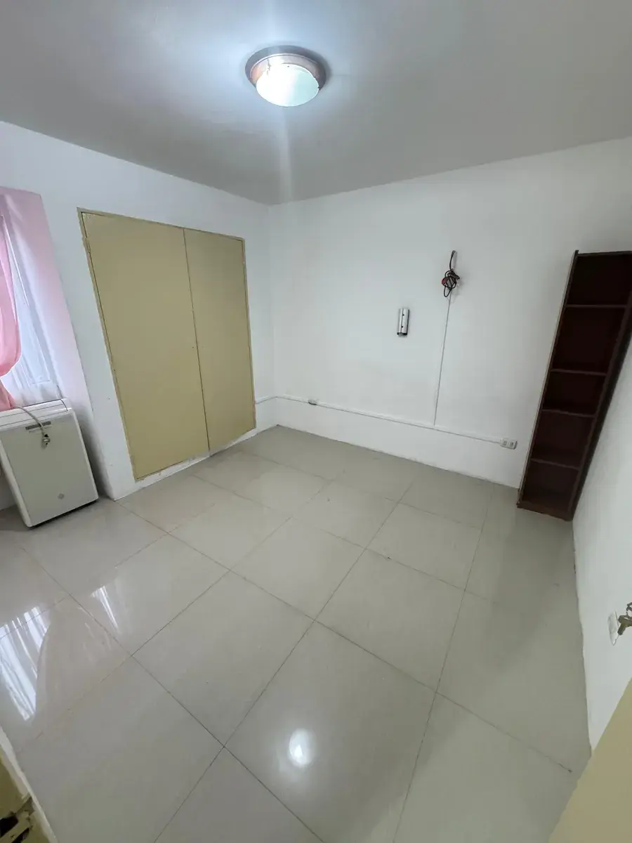 Vendo Excelente Apt En Colinas De Bello Monte, 85mts2. Buena Distribucion, Pisos De Porcelanato, Excelente Ubicacion