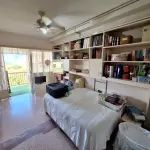 Vendo Quinta En Colinas De Los Chaguaramos. Anexo Con Entrada Independiente. 300 Mts2. Terraza. Vista Al Avila