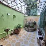 Vendo Quinta En Colinas De Los Chaguaramos. Anexo Con Entrada Independiente. 300 Mts2. Terraza. Vista Al Avila