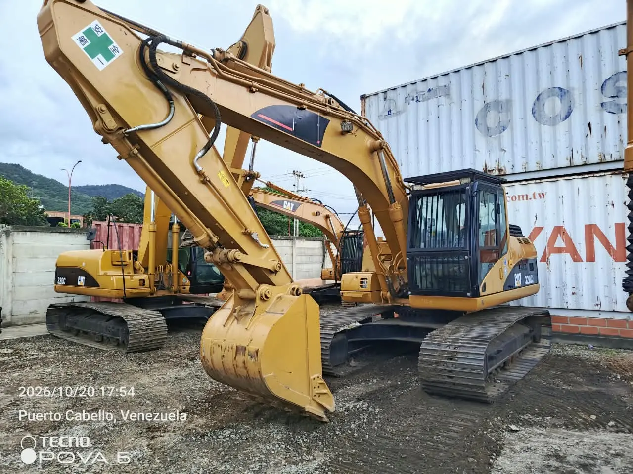 Excavadora cat 320c año 2014