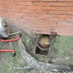 Destapado de drenajes con guayas eléctricas